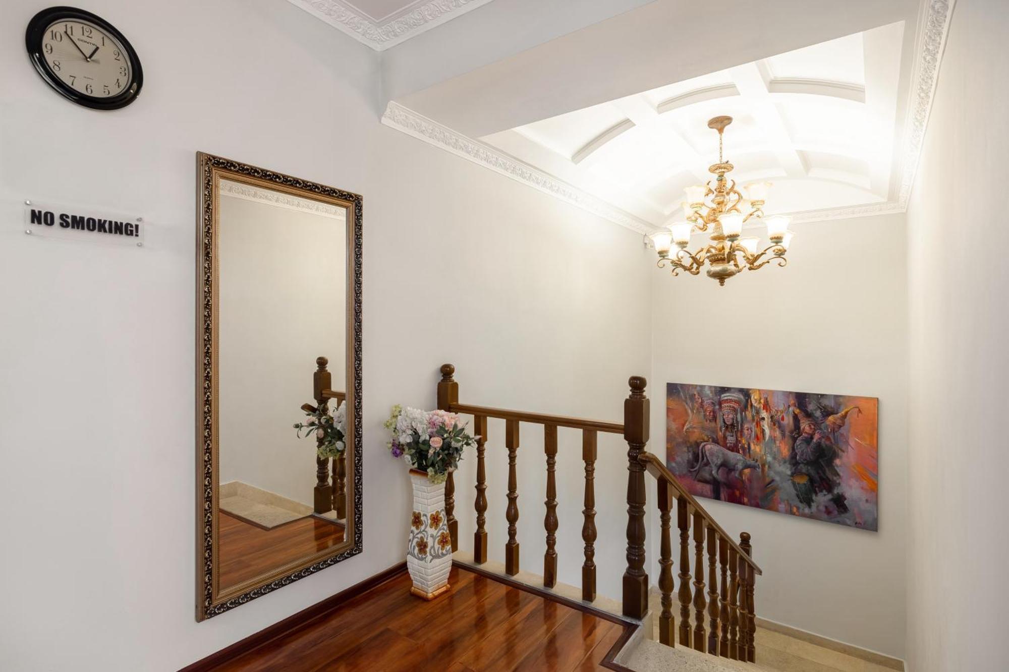 בישקק Soluxe Hotel מראה חיצוני תמונה